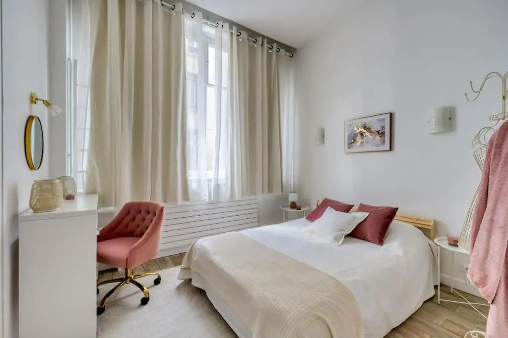 Luxe Parisien Au Coeur Du Marais Parigi